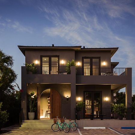 The Rover Miami Exterior photo